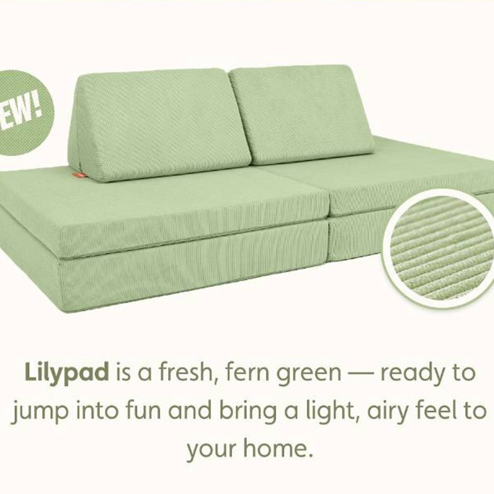 Nugget Comfort Cover in Lilypad (Retired color) in Excellent Condition